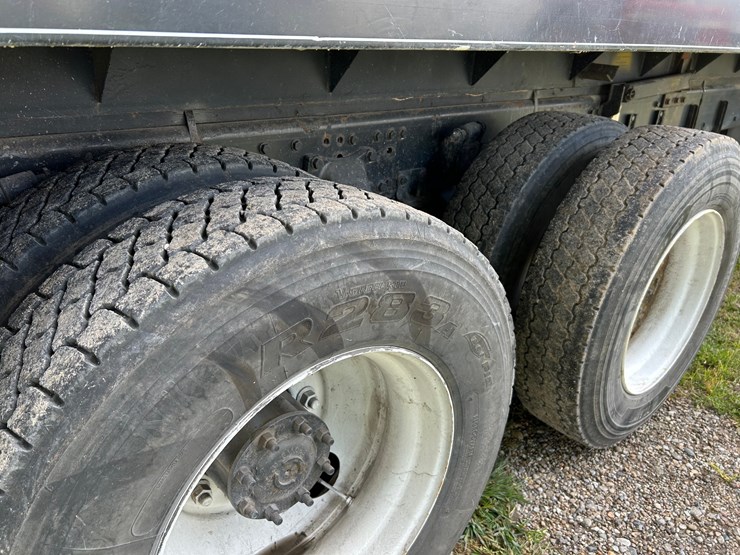 2012-freightliner-/-knapheide-20’-bed-image-13