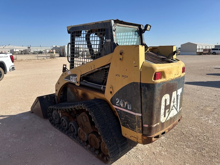 2004-caterpillar-247b-image-6