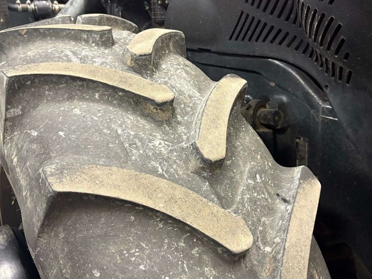 2018-case-ih-380-image-12