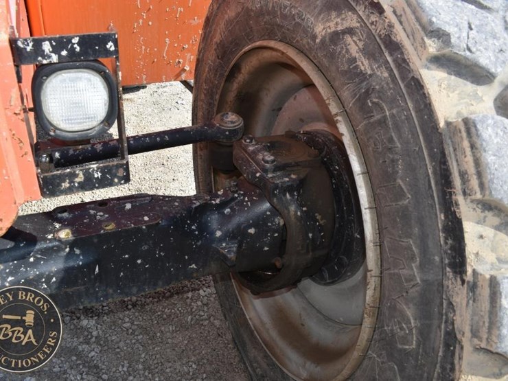 2015-sky-trak-8042-image-29