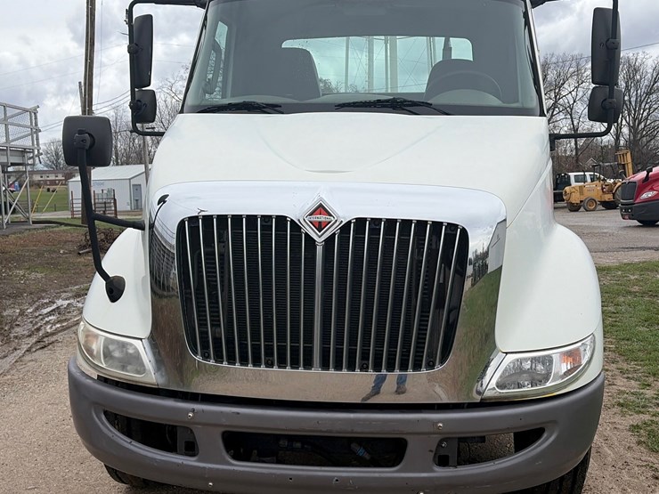 2015-international-transtar-8600-image-3