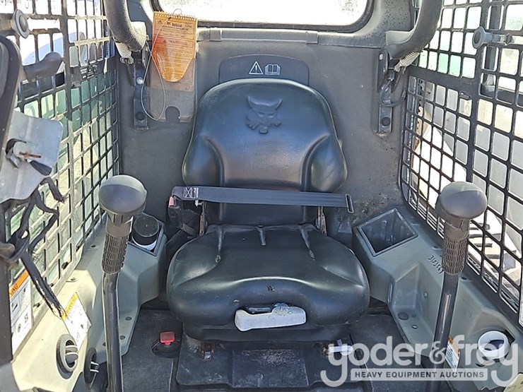 2017-bobcat-s650-image-18