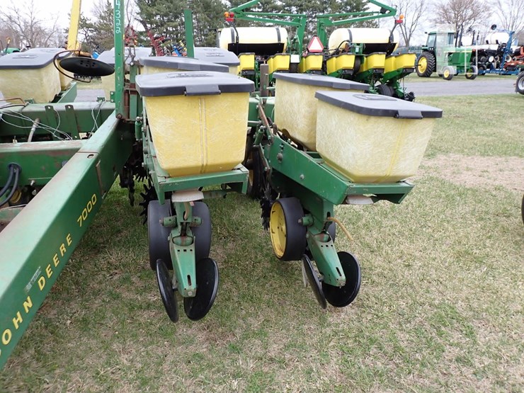 john-deere-7000-image-4