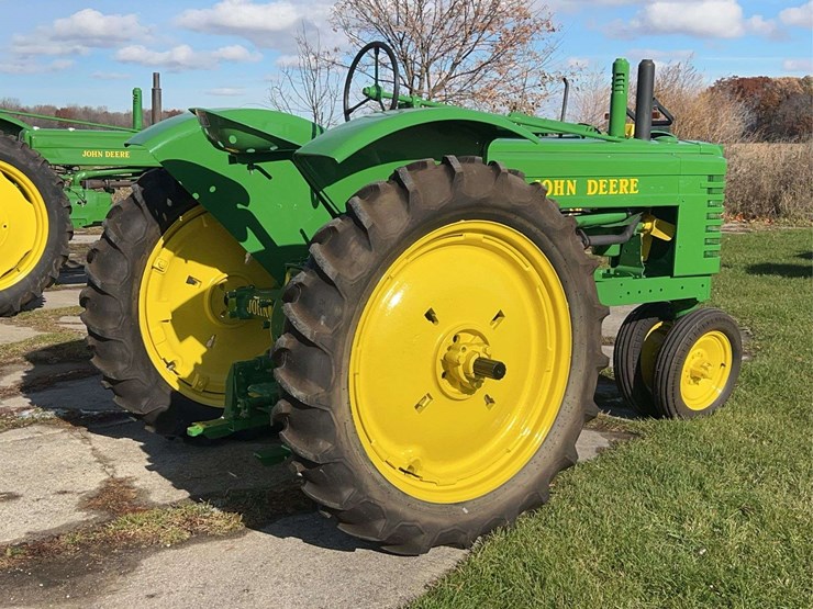 john-deere-model-b-image-3