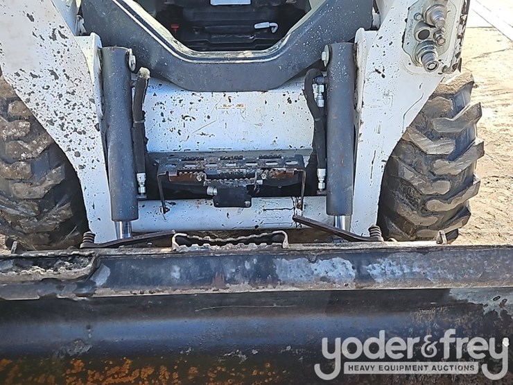 2019-bobcat-s570-image-12