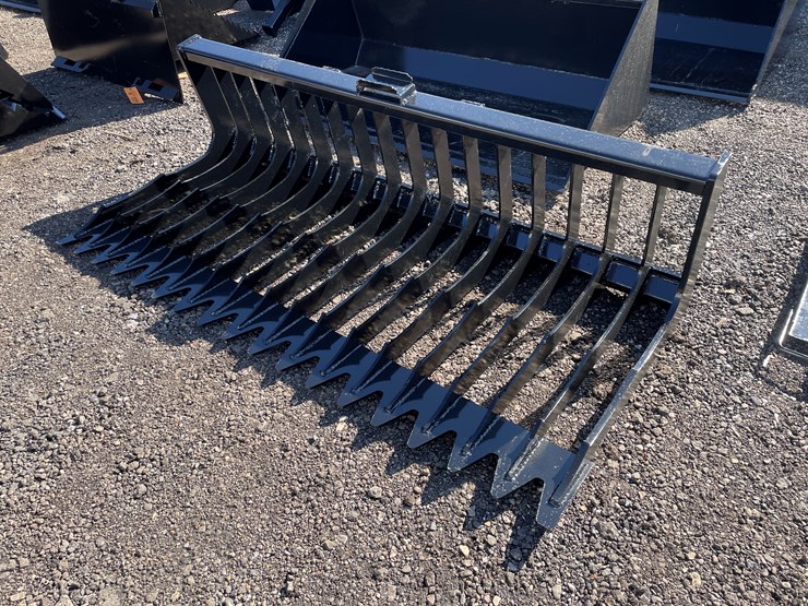 #3043-•-76"-skid-steer-skeleton-bucket-image-1