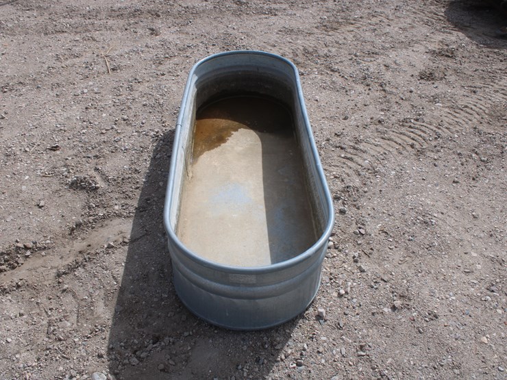 #2079-•-behlen-country-oval-water-tank-image-4