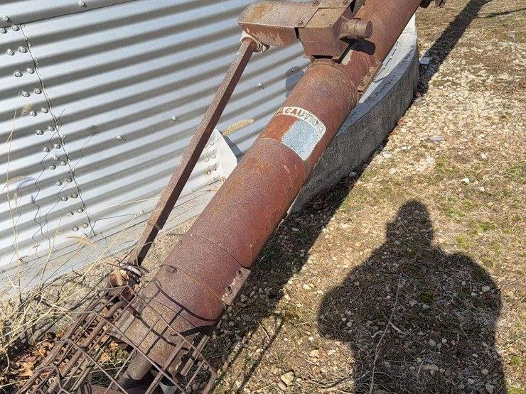 hutchinson-8x57-image-3