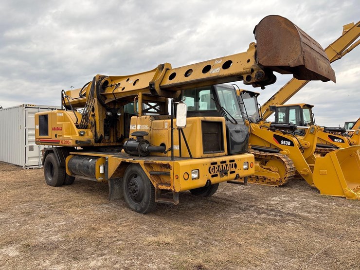 gradall-xl3100-iv-image-1