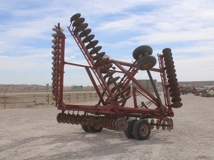 international-490-image-7