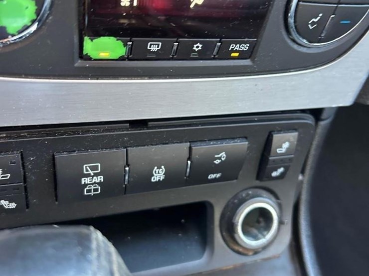 2012-gmc-acadia-slt-image-10