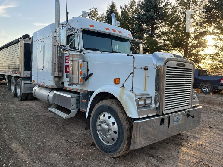 2007-freightliner-fld132-classic-xl-image-6