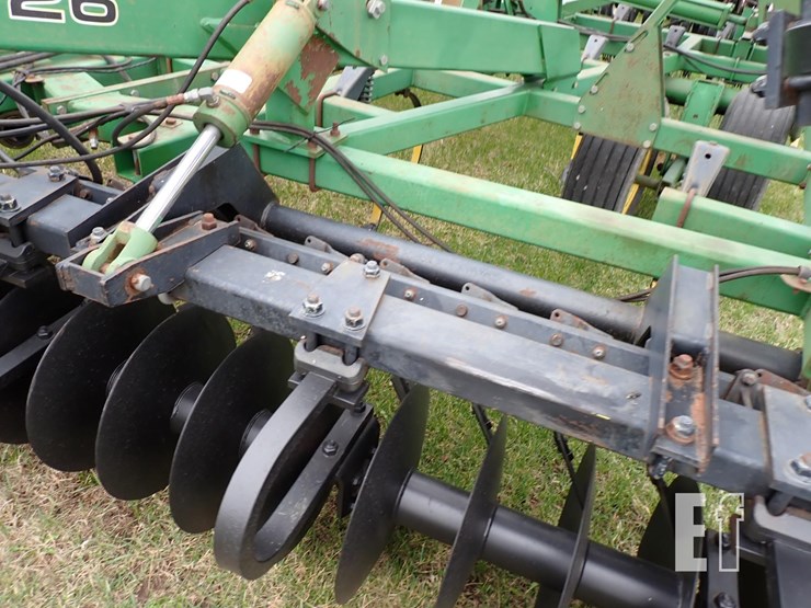 john-deere-726-image-19