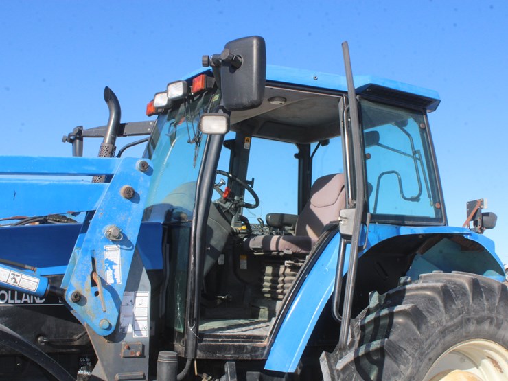 new-holland-tm125-image-59