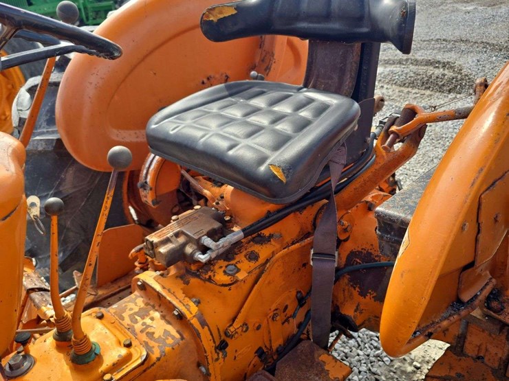 1982-ford-540-image-7