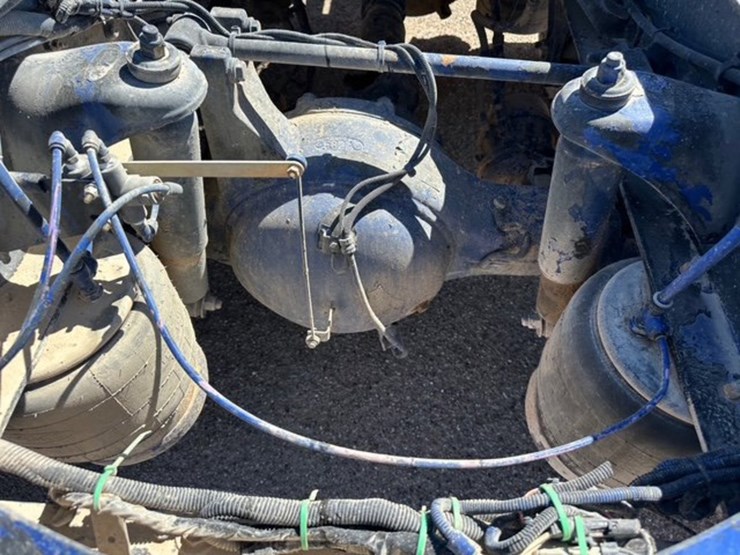 2012-peterbilt-386-image-8