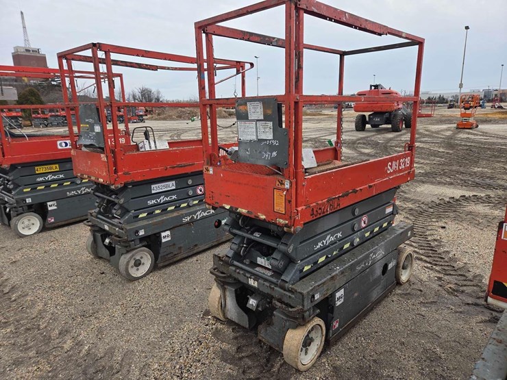 2017-skyjack-sjiii3219-image-1