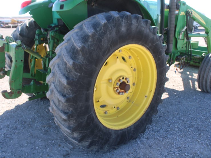 2004-john-deere-7320-image-48