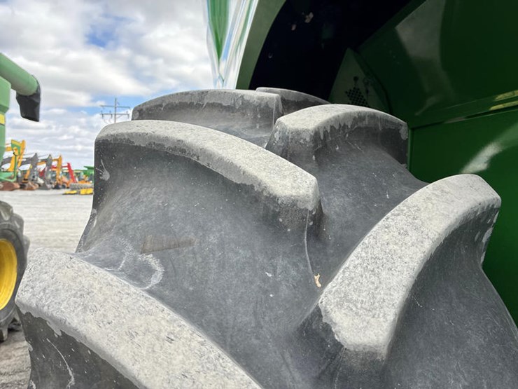 2023-john-deere-s780-image-10