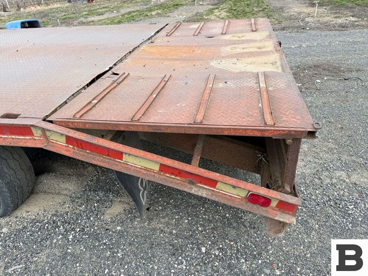 1993-donahue-uf-24-b-20'-gooseneck-flatbed-trailer-image-18