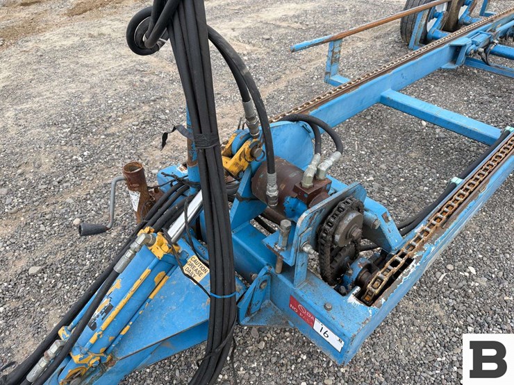 blueline-mfg.-16'-bin-trailer-image-12