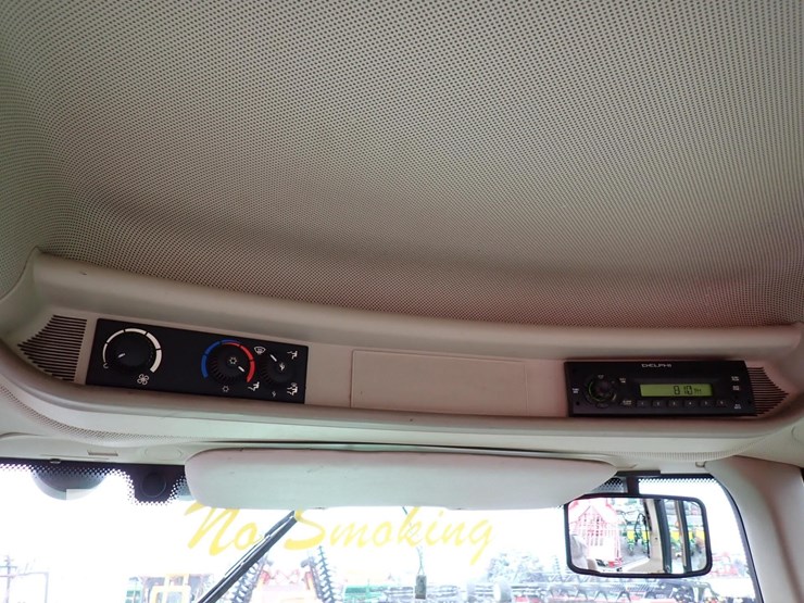 john-deere-7130-premium-image-21