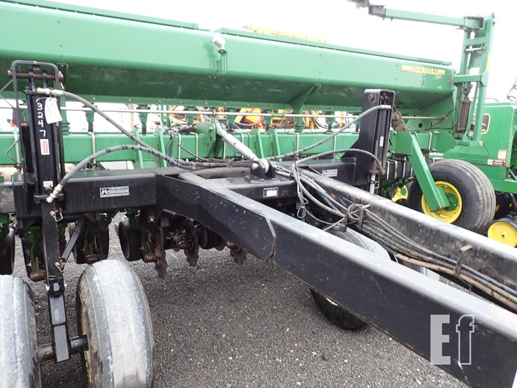 john-deere-1530-image-4