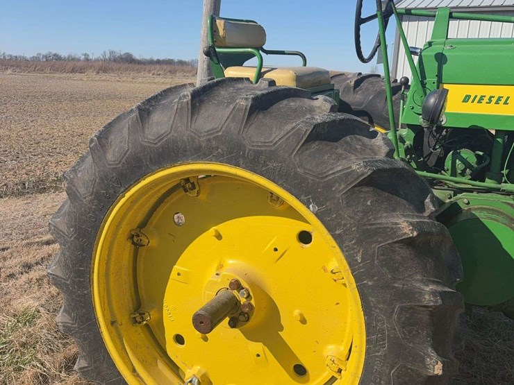 1958-john-deere-720-image-13