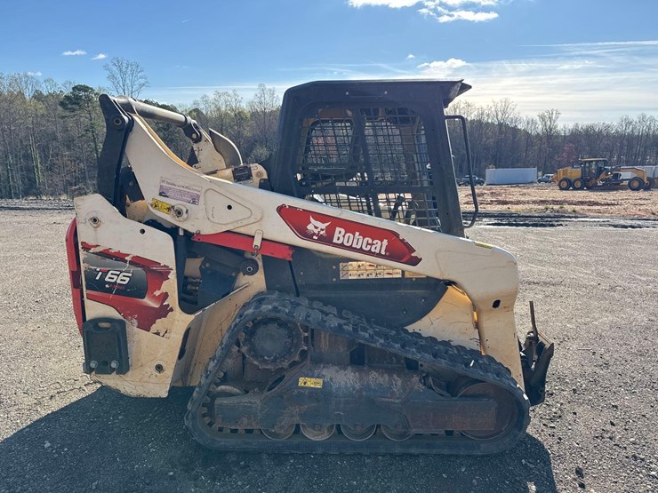 2022-bobcat-t66-image-6