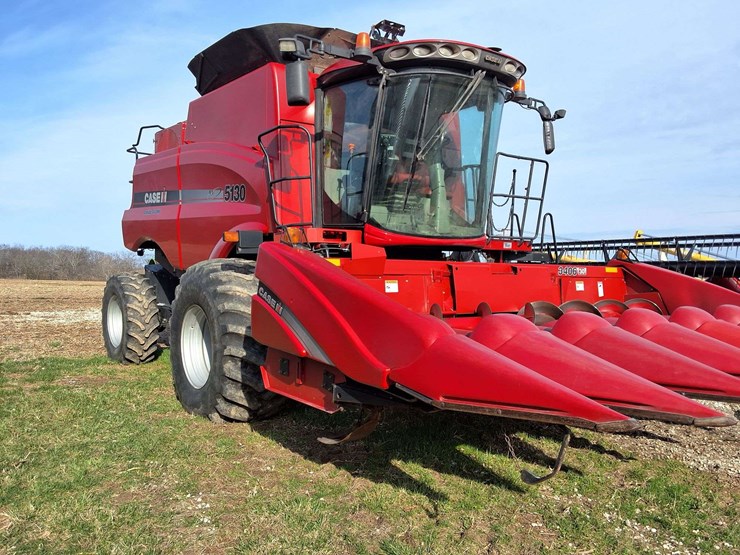 2014-case-ih-5130-image-30