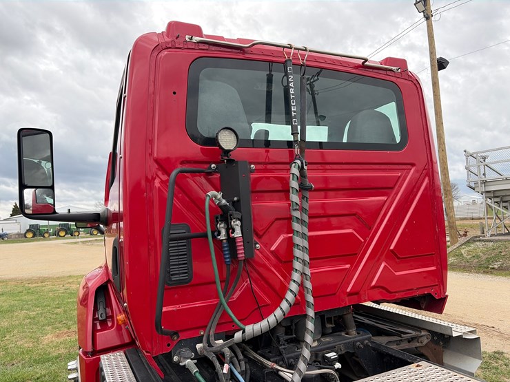 2018-international-lt-image-6