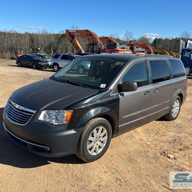 2016 CHRYSLER TOWN & COUNTRY