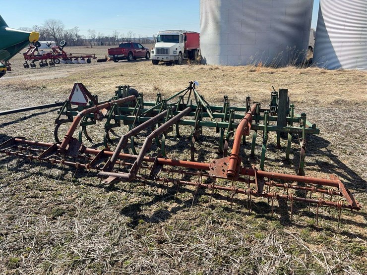 john-deere-c-image-4