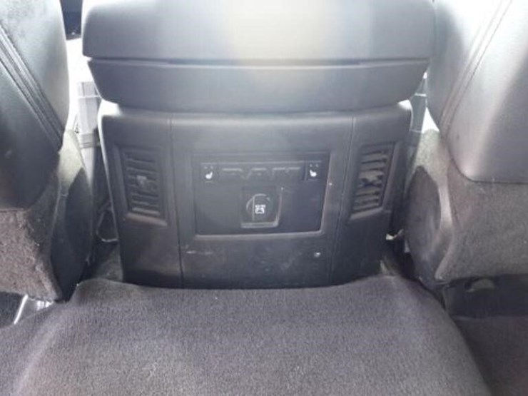 2018-dodge-ram-1500-image-29