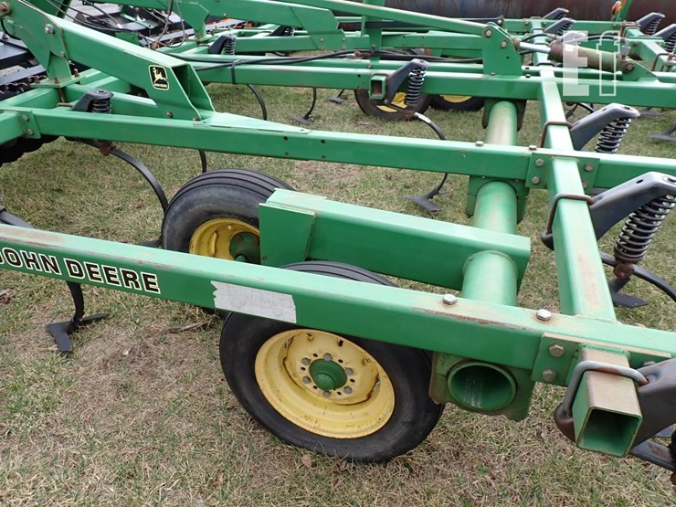 john-deere-726-image-10
