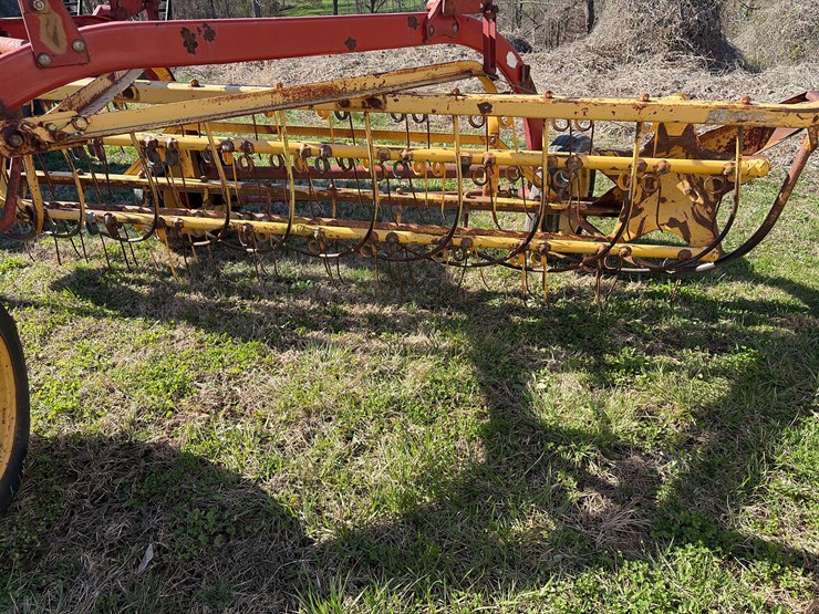 new-holland-256-image-5