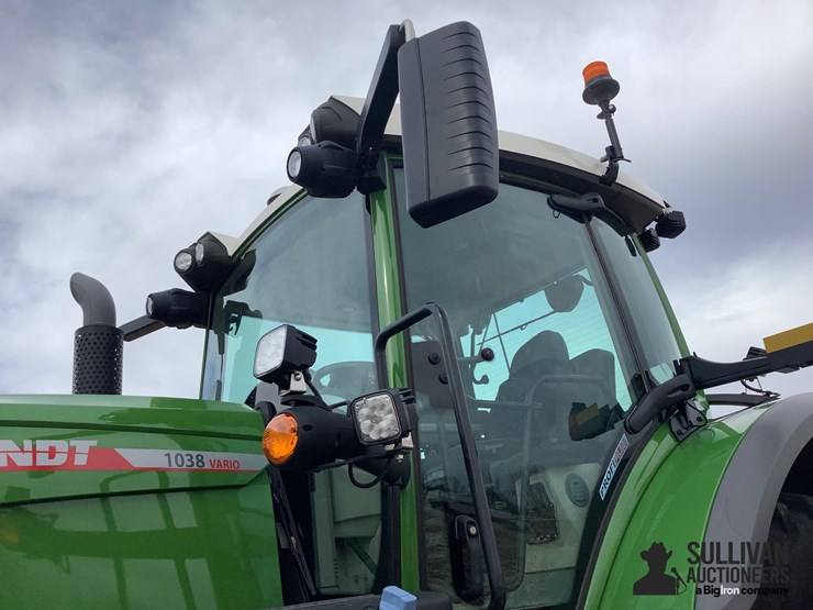2021-fendt-1038-vario-image-11