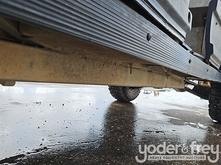 2021-club-car-carryall-1700d-image-8