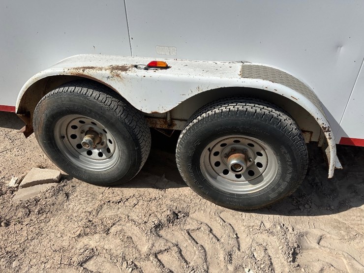 2007-cm-trailer-18'-t/a-enclosed-trailer-image-6