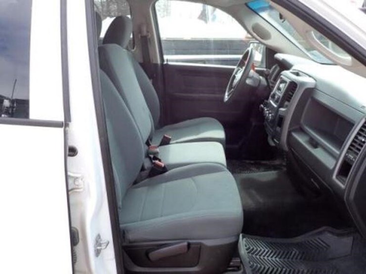 2013-dodge-ram-1500-image-38