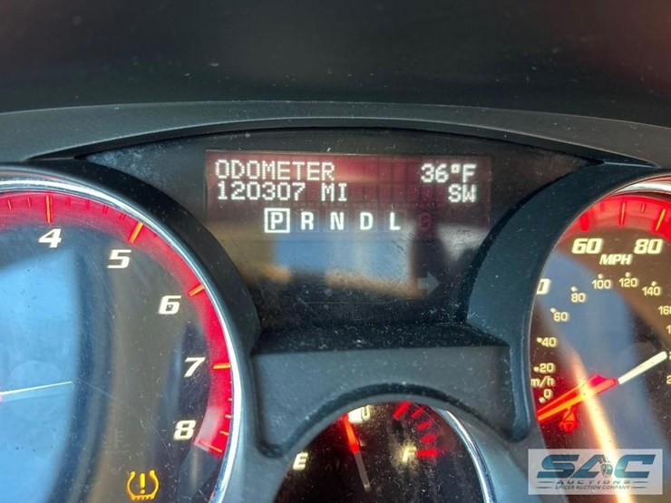 2012-gmc-acadia-slt-image-38