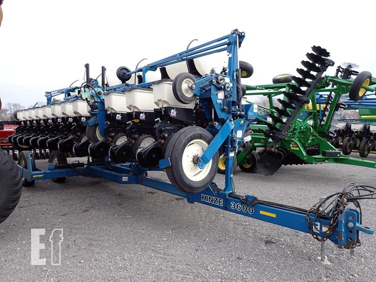 kinze-3600-image-2