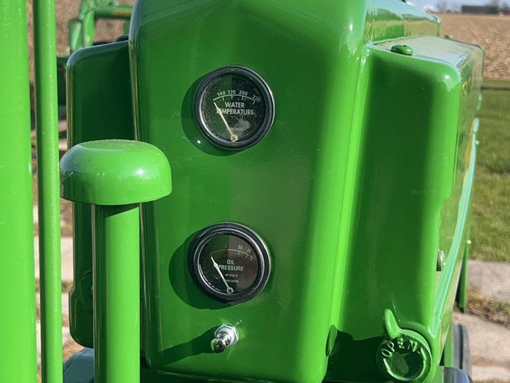 john-deere-model-b-image-50