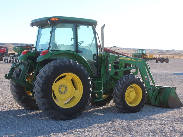 2011-john-deere-6115d-image-7