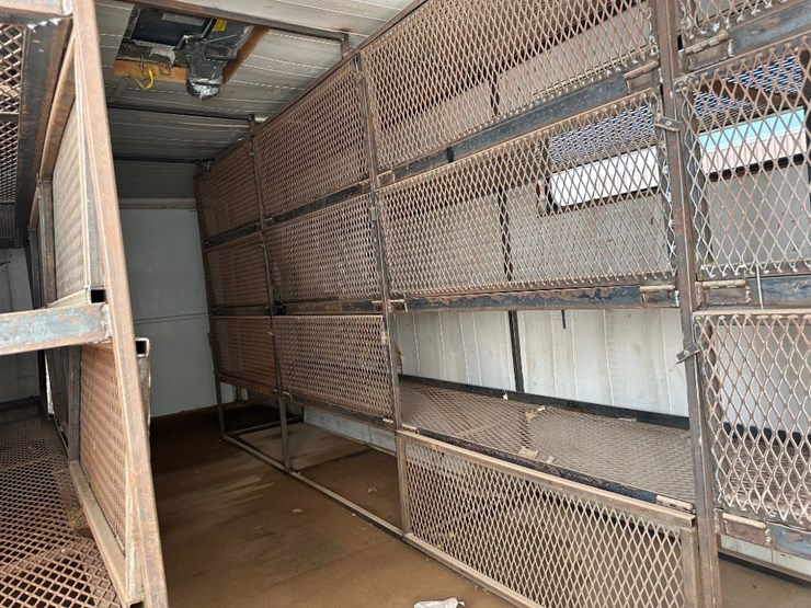 2006-w-w-trailer-20'-t/a-enclosed-trailer-image-5