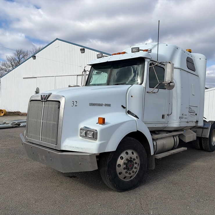 2007 WESTERN STAR 4900