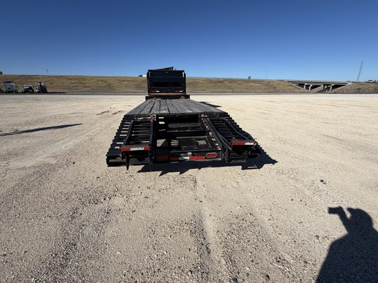 1998-magnum-trailer-image-5