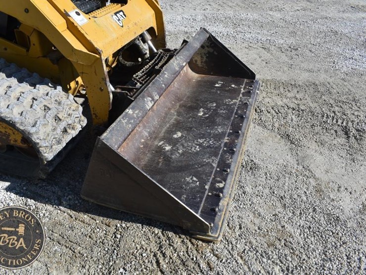 2017-caterpillar-289d-image-22