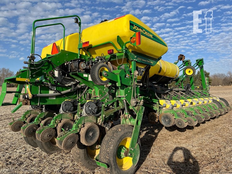 john-deere-1770nt-image-17