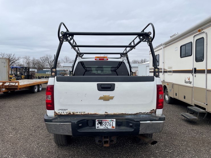 2012-chevrolet-2500hd-image-5